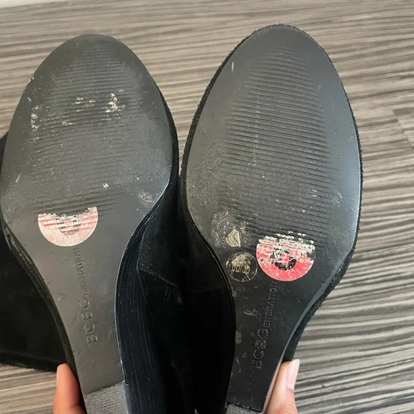 Black BCBG wedge Boots size 6B - Picture 7 of 7